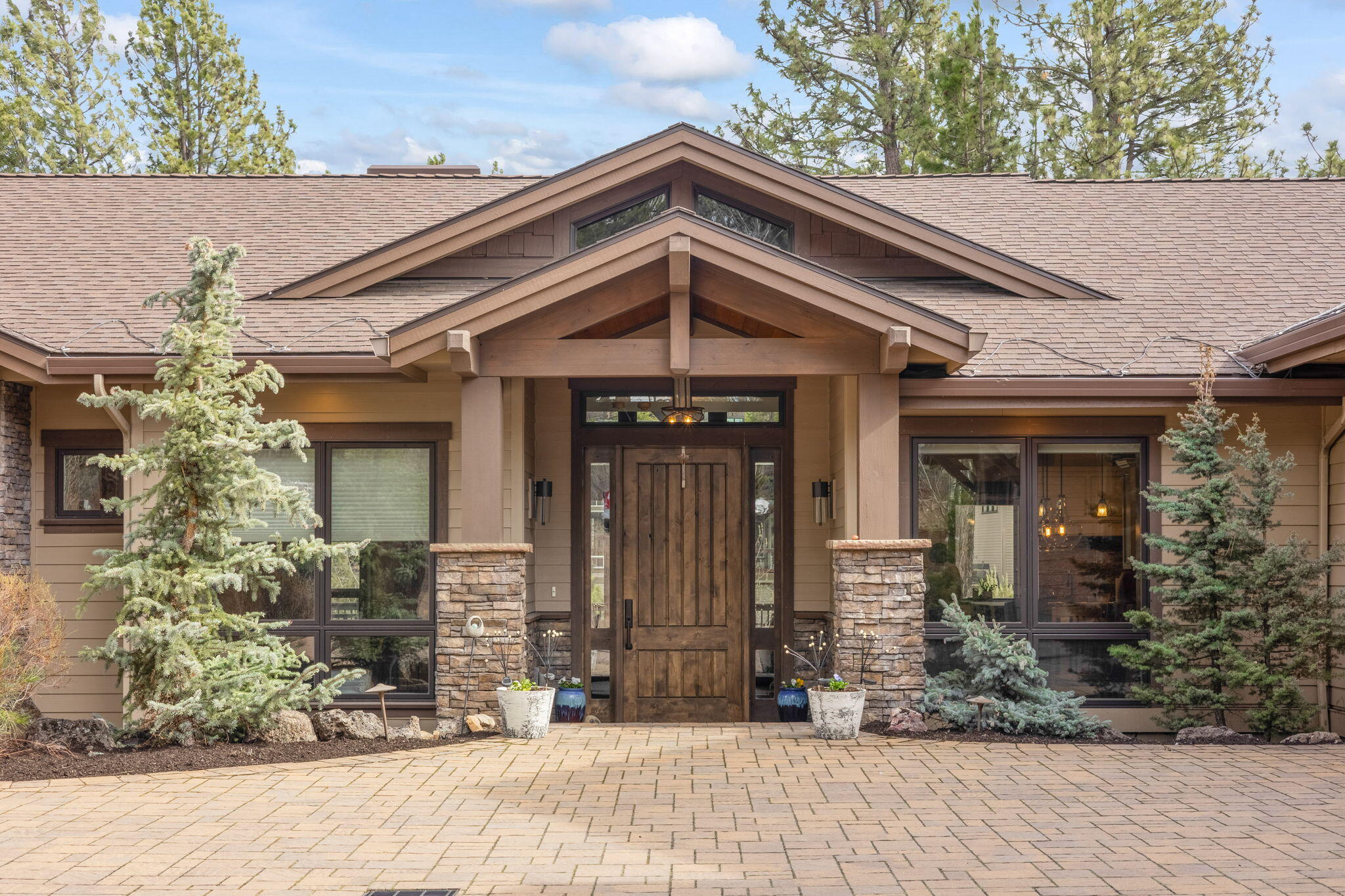 Skyliner Summit - Residential