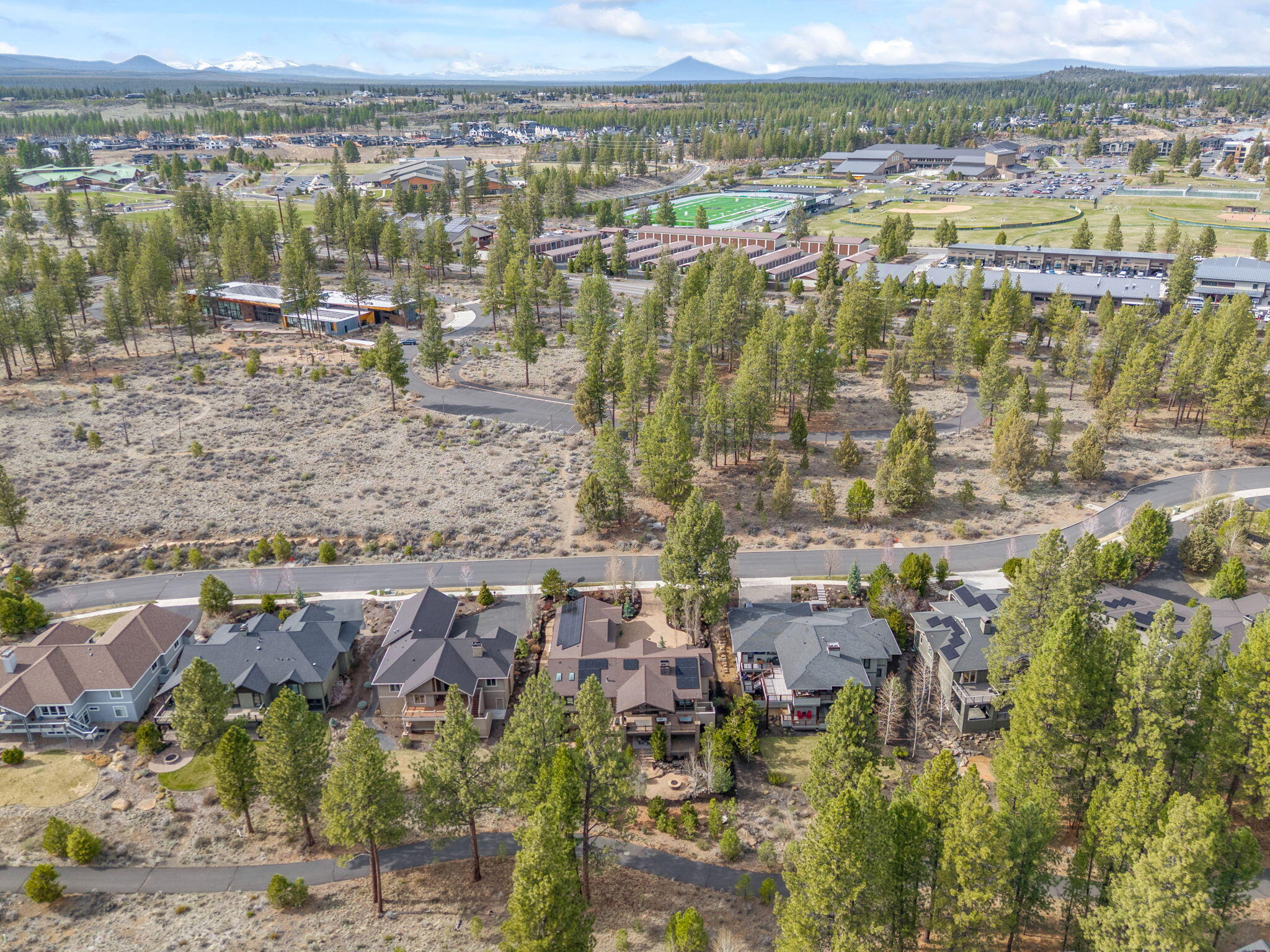 Skyliner Summit - Residential