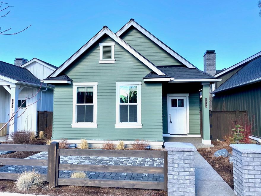 Urban living at its finest! Prime location in the heart of Northwest Crossing, this 3 bedroom 2 bath 1648 sq ft townhome is situated close to schools, Discovery Park, and all the amenities Northwest Crossing has to offer including the upcoming Grove project. Built in 2018, this open floor plan features a dining room, kitchen with large center island ,and living room all under the vaulted ceilings. Main level master is separated from the other two rooms. Solid surface countertops and tile shower in the master bath. Alley access to an oversized 2 car garage. This neighborhood was thoughtfully designed to provide residents with conveniences like restaurants, shops, parks, schools and trails. Pedestrian-friendly streetscapes and patios invite neighbors out of their homes, resulting in less reliance on vehicles.