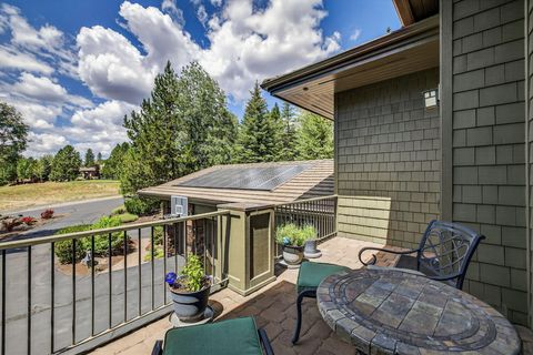 Tiny photo for 61712 Broken Top Drive, Bend, OR 97702 (MLS # 220216937)