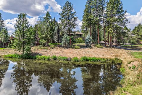 Tiny photo for 61712 Broken Top Drive, Bend, OR 97702 (MLS # 220216937)