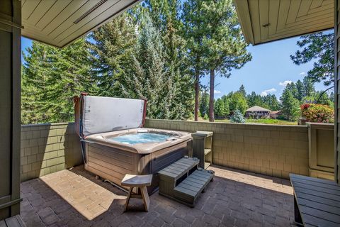 Tiny photo for 61712 Broken Top Drive, Bend, OR 97702 (MLS # 220216937)
