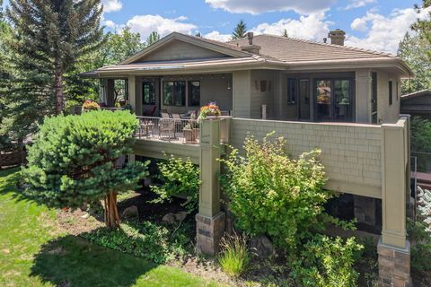 Tiny photo for 61712 Broken Top Drive, Bend, OR 97702 (MLS # 220216937)