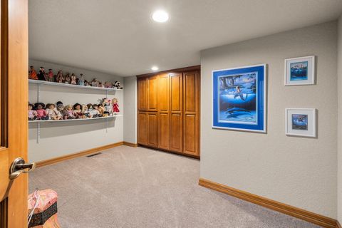 Tiny photo for 61712 Broken Top Drive, Bend, OR 97702 (MLS # 220216937)