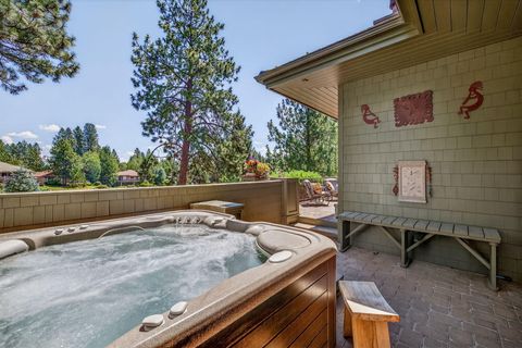 Tiny photo for 61712 Broken Top Drive, Bend, OR 97702 (MLS # 220216937)