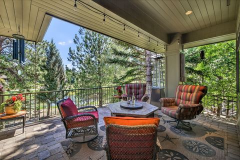 Tiny photo for 61712 Broken Top Drive, Bend, OR 97702 (MLS # 220216937)