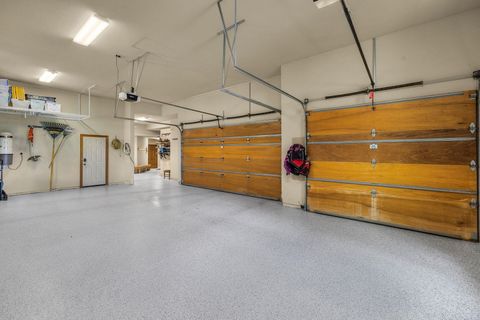 Tiny photo for 61712 Broken Top Drive, Bend, OR 97702 (MLS # 220216937)