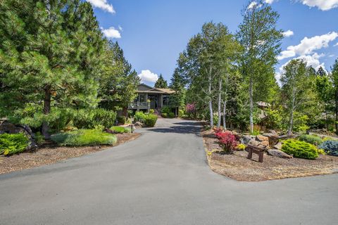 Tiny photo for 61712 Broken Top Drive, Bend, OR 97702 (MLS # 220216937)
