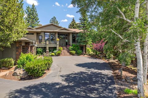 Tiny photo for 61712 Broken Top Drive, Bend, OR 97702 (MLS # 220216937)