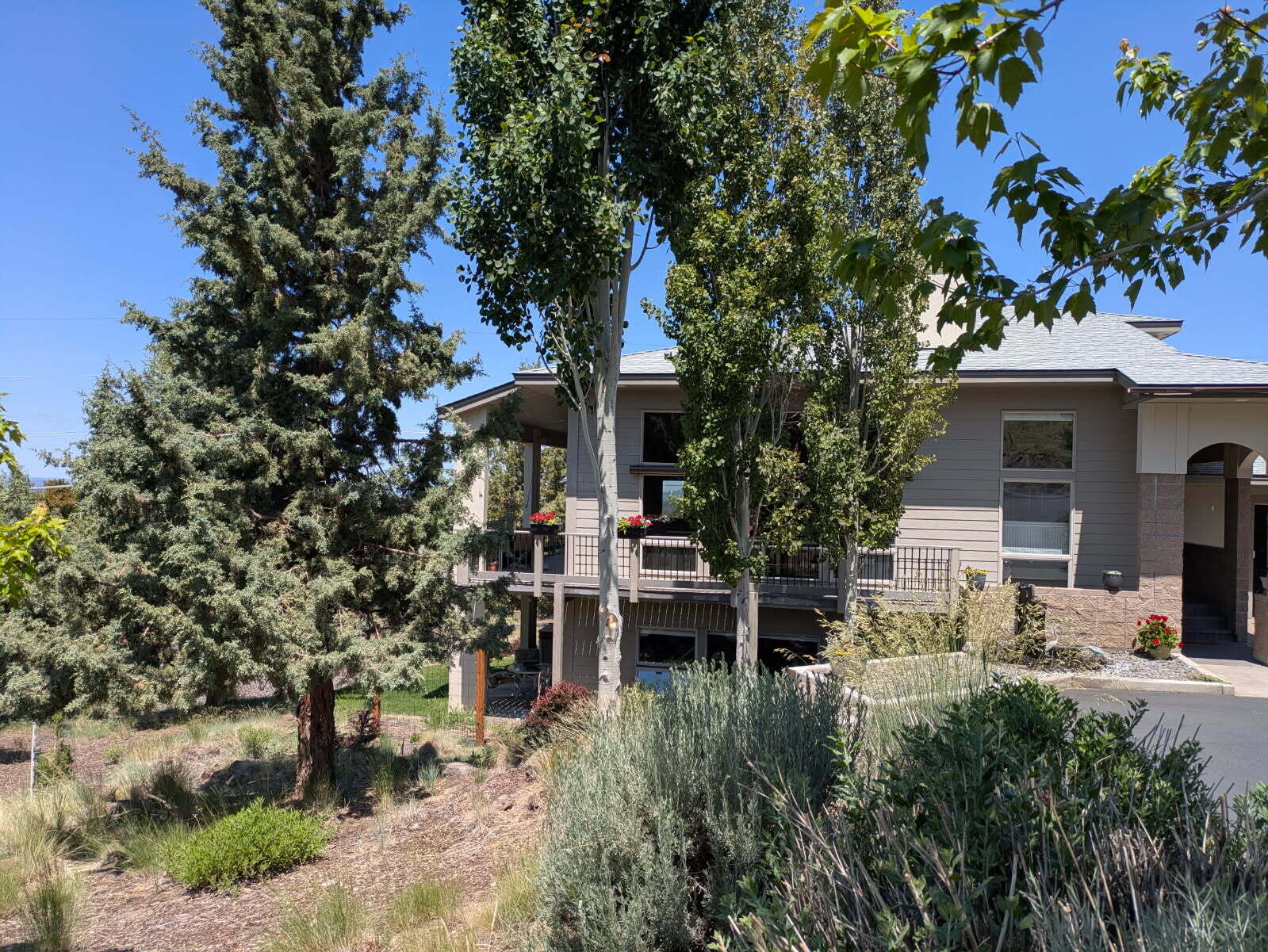 893 Highland View Loop
