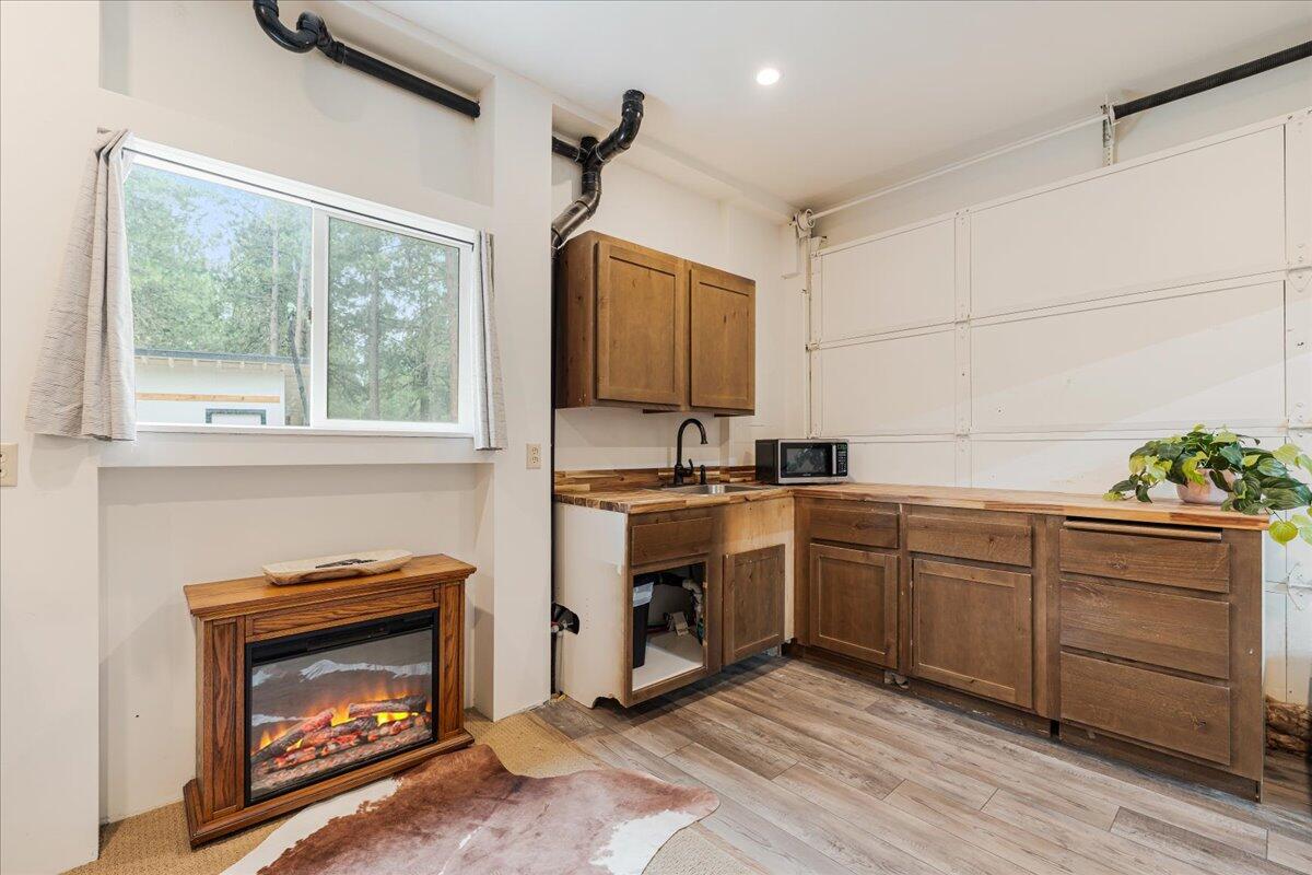 Ponderosa Pines - Residential