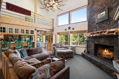 Tiny photo for 15124 E River Loop Drive E, Bend, OR 97707 (MLS # 220217044)