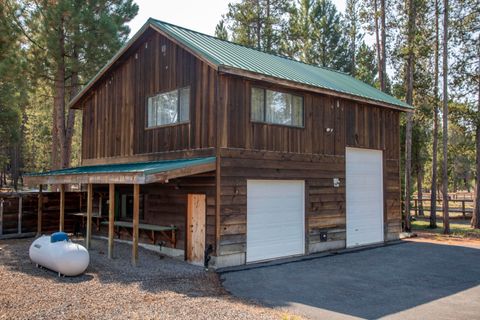 Tiny photo for 15124 E River Loop Drive E, Bend, OR 97707 (MLS # 220217044)