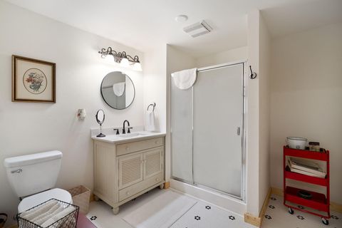 Tiny photo for 15124 E River Loop Drive E, Bend, OR 97707 (MLS # 220217044)