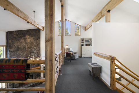 Tiny photo for 15124 E River Loop Drive E, Bend, OR 97707 (MLS # 220217044)