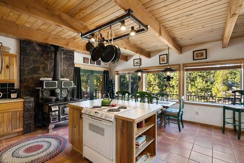 Tiny photo for 15124 E River Loop Drive E, Bend, OR 97707 (MLS # 220217044)