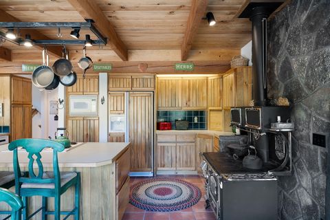 Tiny photo for 15124 E River Loop Drive E, Bend, OR 97707 (MLS # 220217044)