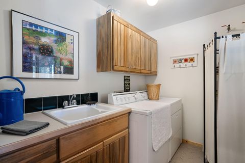 Tiny photo for 15124 E River Loop Drive E, Bend, OR 97707 (MLS # 220217044)