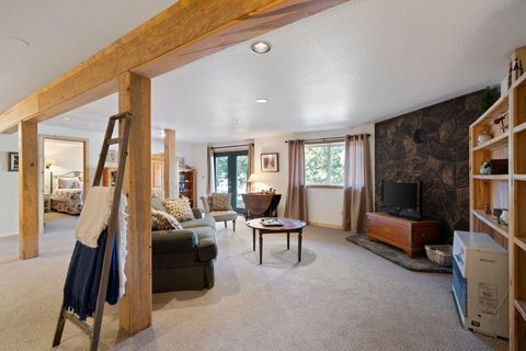 Tiny photo for 15124 E River Loop Drive E, Bend, OR 97707 (MLS # 220217044)