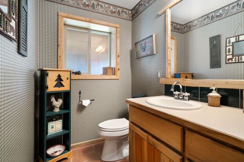 Tiny photo for 15124 E River Loop Drive E, Bend, OR 97707 (MLS # 220217044)