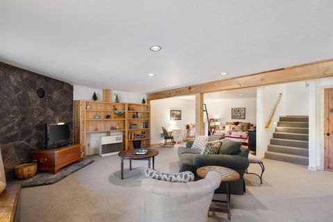 Tiny photo for 15124 E River Loop Drive E, Bend, OR 97707 (MLS # 220217044)