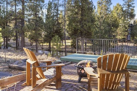 Tiny photo for 15124 E River Loop Drive E, Bend, OR 97707 (MLS # 220217044)