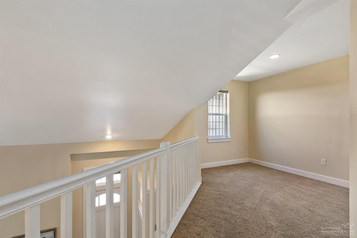 The Bluffs River Ben - Residential