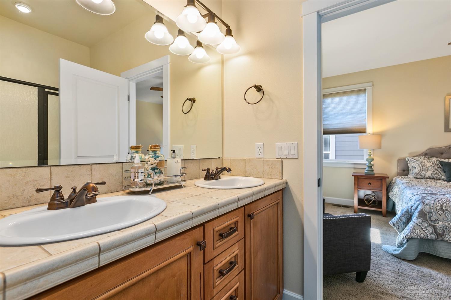 The Bluffs River Ben - Residential