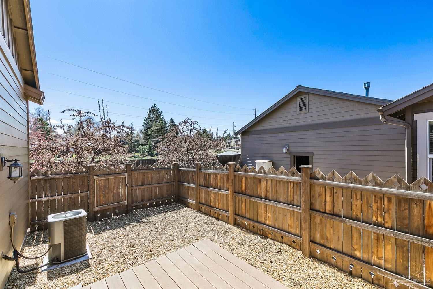 The Bluffs River Ben - Residential