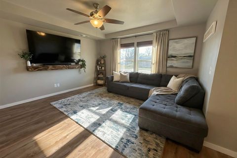 Tiny photo for 8268 29th Street, White City, OR 97503 (MLS # 220213989)