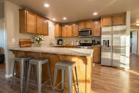 Tiny photo for 8268 29th Street, White City, OR 97503 (MLS # 220213989)