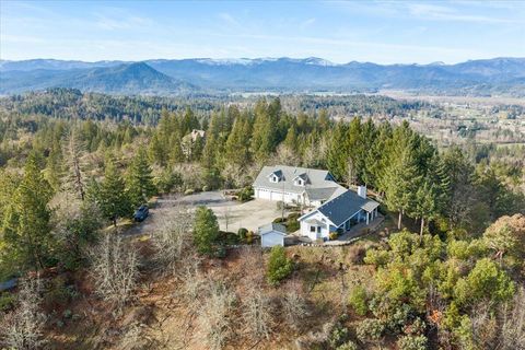 Tiny photo for 3601 Campus View Drive, Grants Pass, OR 97527 (MLS # 220215157)