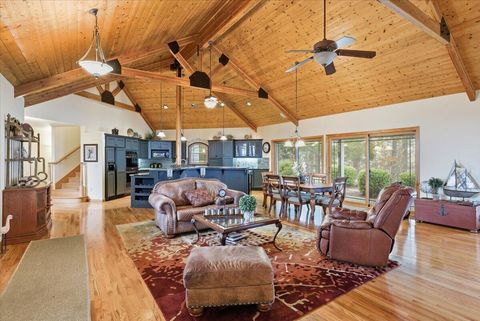 Tiny photo for 3601 Campus View Drive, Grants Pass, OR 97527 (MLS # 220215157)