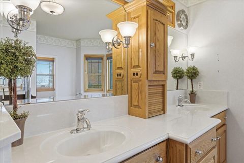 Tiny photo for 3601 Campus View Drive, Grants Pass, OR 97527 (MLS # 220215157)