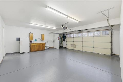 Tiny photo for 3601 Campus View Drive, Grants Pass, OR 97527 (MLS # 220215157)