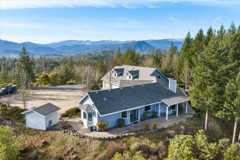 Tiny photo for 3601 Campus View Drive, Grants Pass, OR 97527 (MLS # 220215157)