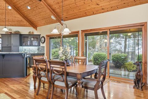 Tiny photo for 3601 Campus View Drive, Grants Pass, OR 97527 (MLS # 220215157)