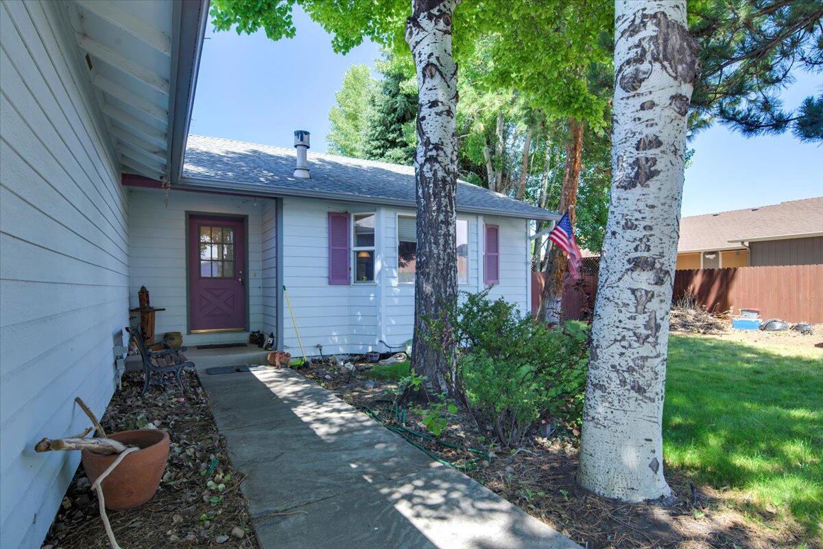 981 SE 3rd Street