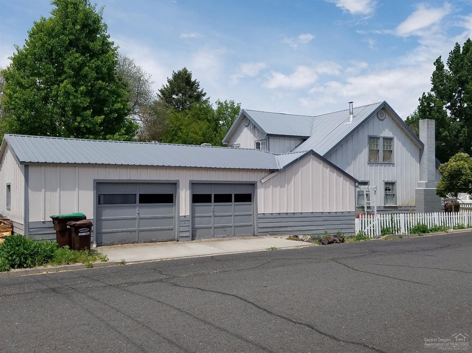 Oregon + Western - Residential