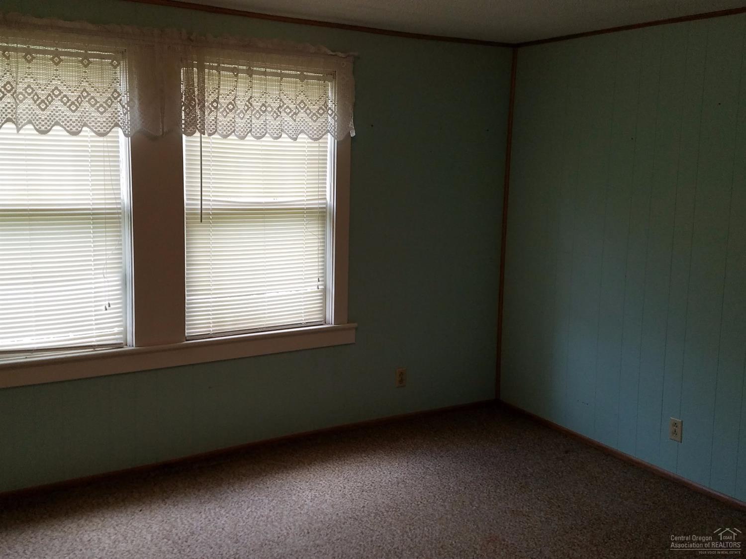 Oregon + Western - Residential