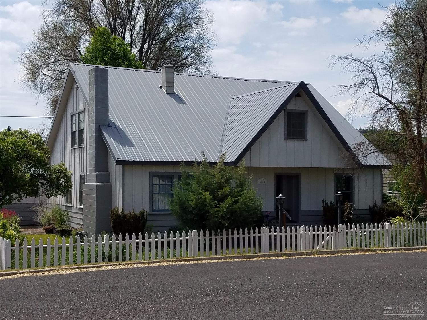 Oregon + Western - Residential