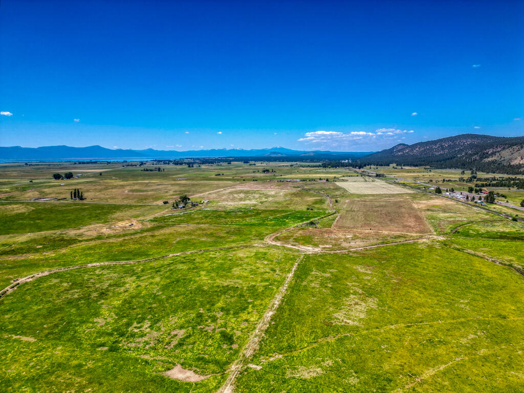 Klamath Country - Land