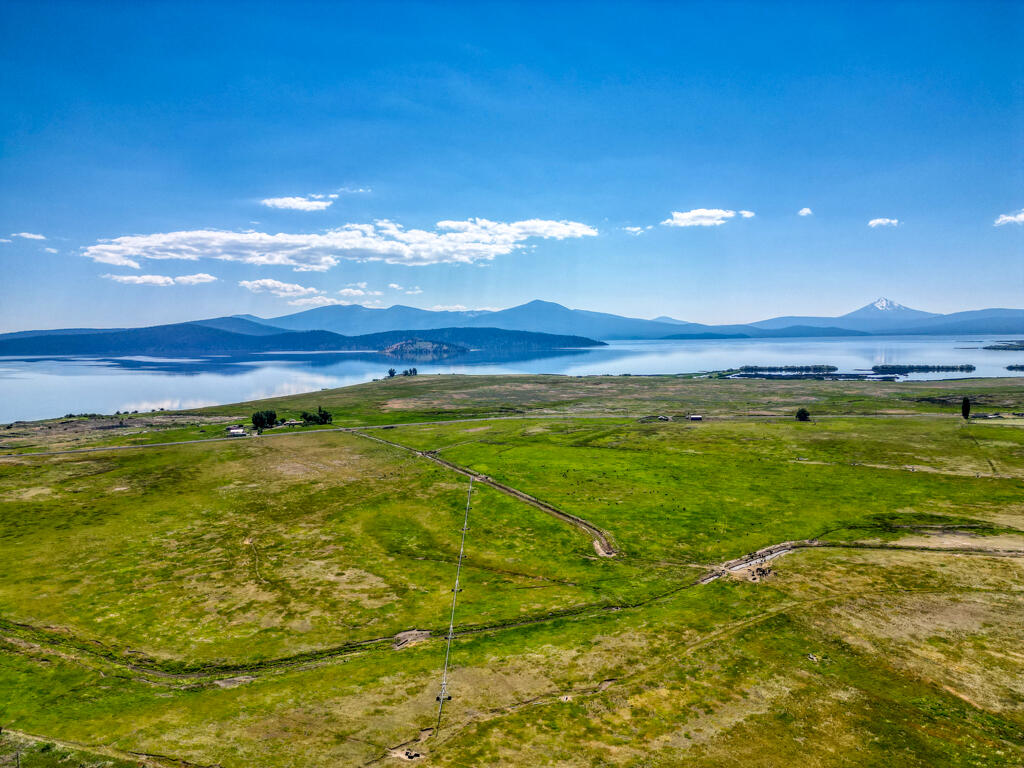 Klamath Country - Land