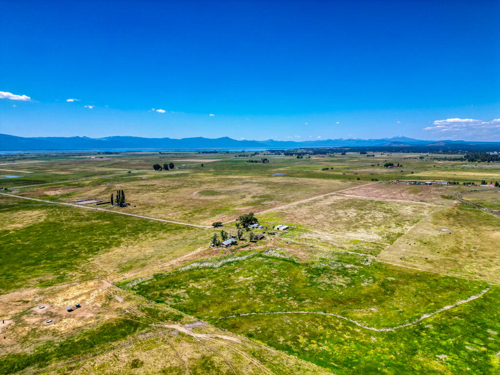 Klamath Country - Land