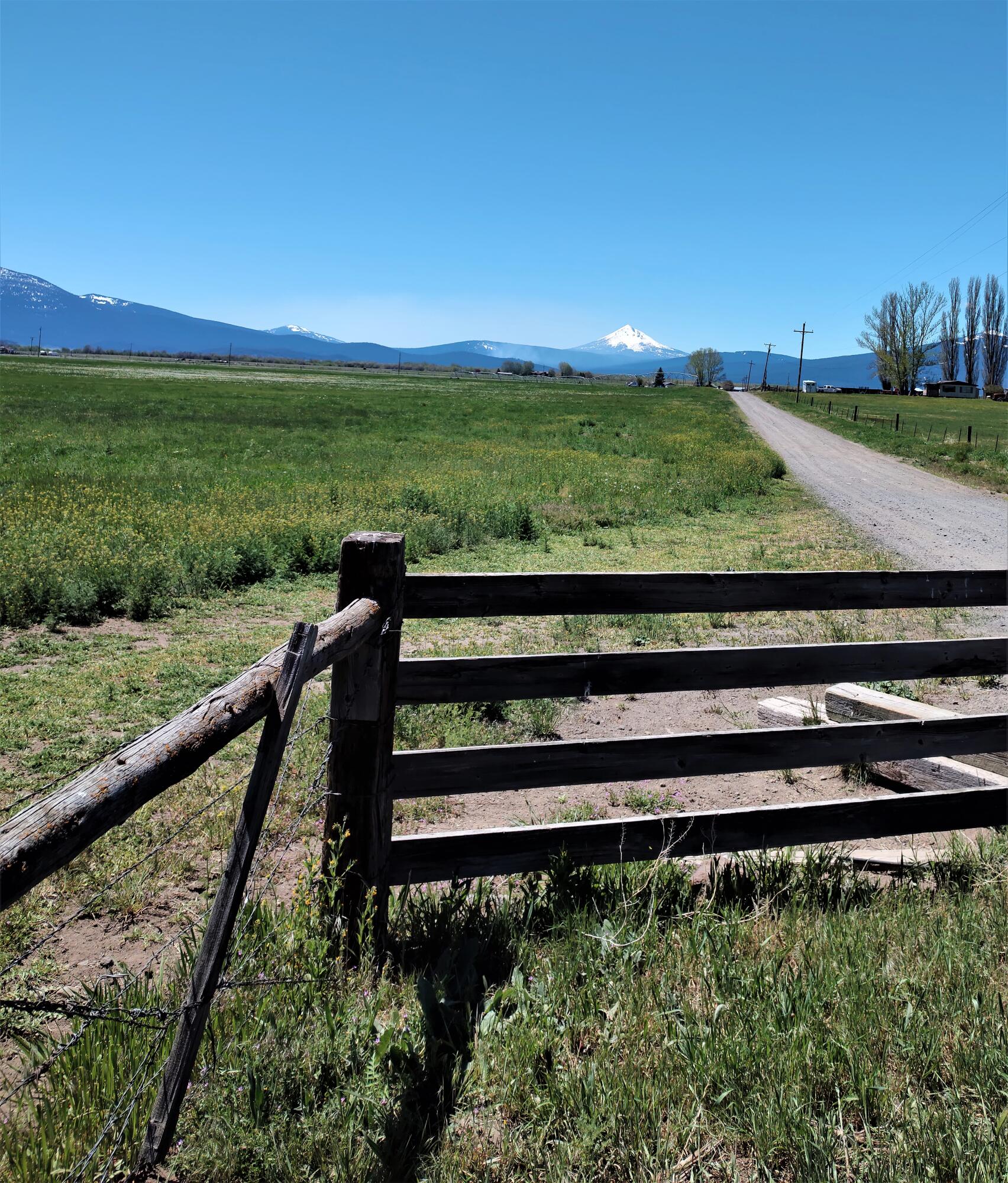 Klamath Country - Land