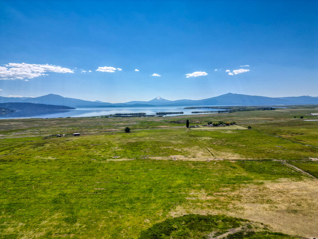 Klamath Country - Land