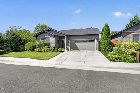 Tiny photo for 503 Antilles Lane, Medford, OR 97501 (MLS # 220224549)