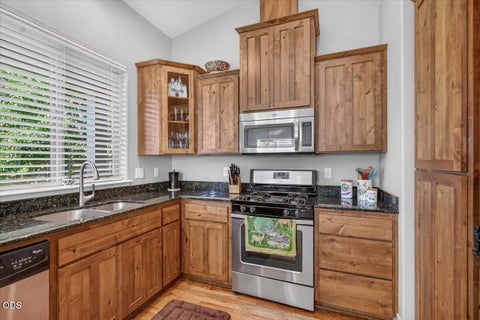 Tiny photo for 503 Antilles Lane, Medford, OR 97501 (MLS # 220224549)
