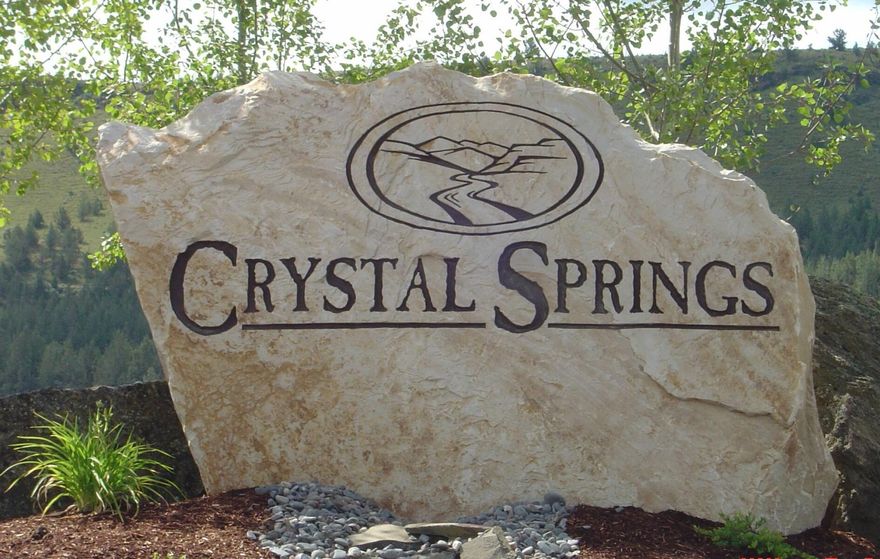 Crystal Springs subdivision ready for your custom home. Beautiful views overlooking farm ground. Close to town and shopping and restaurants and a short distance to
Ochoco Reservoir. Services at the lot line, city water, city sewer, power, phone, cable and natural gas.