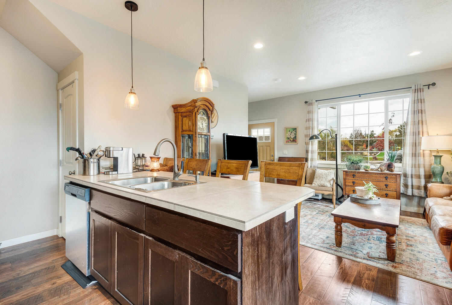 Parkway Village - Residential Income